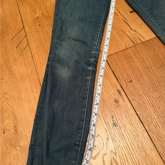 J Brand, high rise, cropped skinny jeans, raw hem, size 24 - Picture 4 of 8